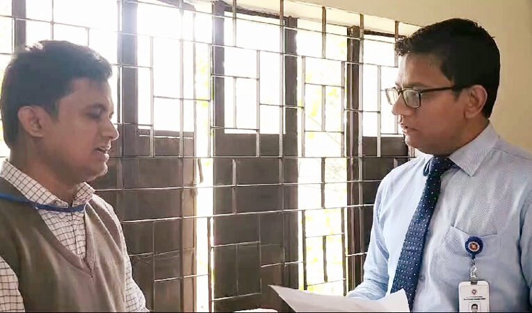 শাহরাস্তিতে এসএসসি পরীক্ষায় নকল সরবরাহ, প্রভাষক বহিস্কার