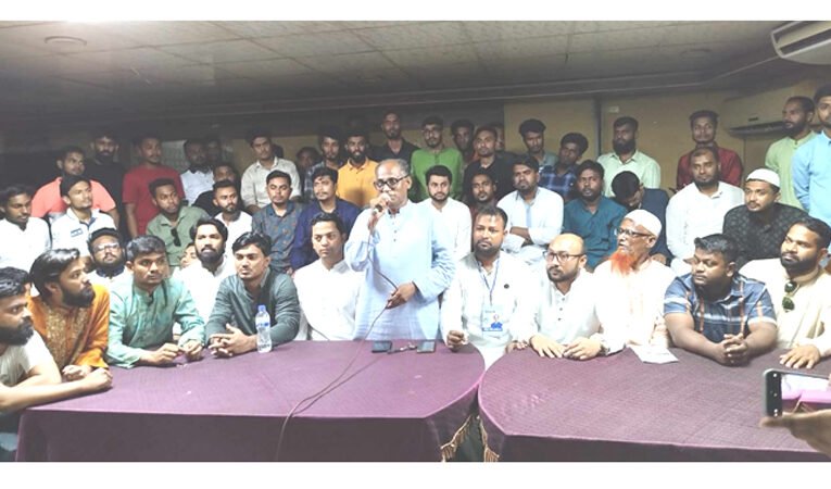 ছাত্রলীগের অভিভাবক দীপু আপা, তাঁর নির্দেশনা ছাড়া অন্য কিছু বুঝি না : জেলা ছাত্রলীগের সেক্রেটারী সাদ্দাম হোসেন