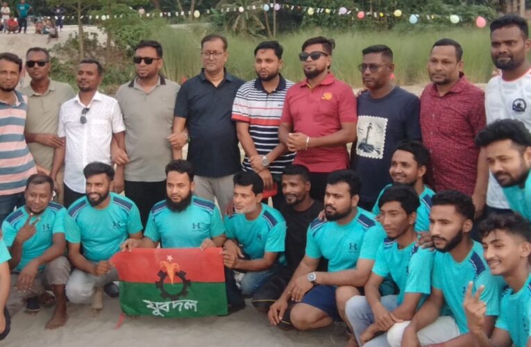 বাগাদীতে ঈদ পরবর্তী প্রীতি ফুটবল ম্যাচে বিজয়ী যুবদল