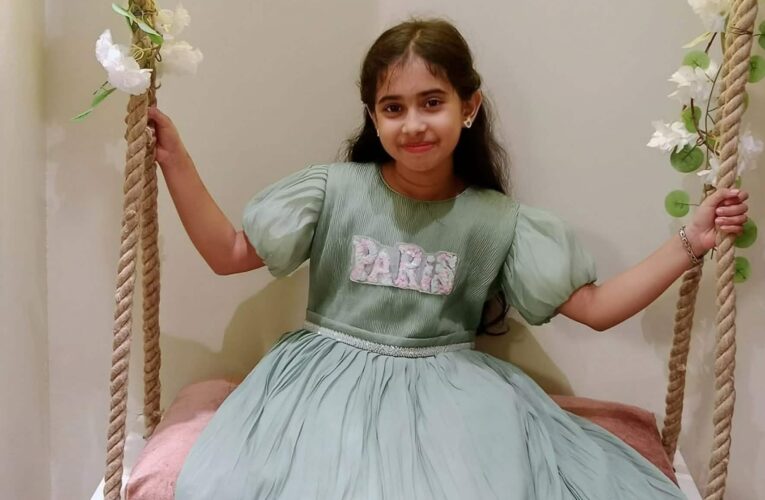 হাজীগঞ্জে ১০ বছর বয়সী খাদিজার মৃত্যু,ডাক্তারের বিরুদ্ধে ভুল চিকিৎসার অভিযোগ          