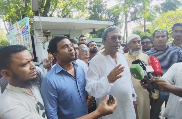 জনদুর্ভোগ ও অনিয়মের অভিযোগ খতিয়ে দেখে কর্মকর্তাদের সতর্ক করলেন
