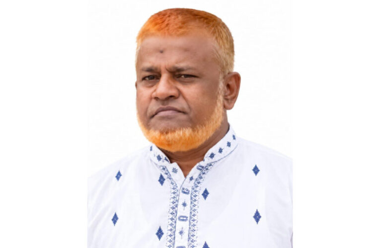 চাঁদপুরে জেলেদের ৫ টন ভিজিএফের চাল পাচারকালে জব্দ, ইউপি সচিব সাময়িক বরখাস্ত​